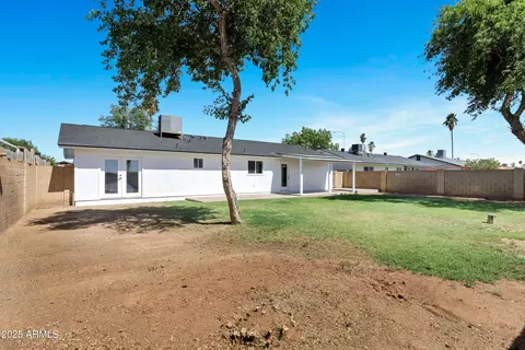 Exterior - 640 S 34th St, Mesa, AZ 85204 photo 4 of 7