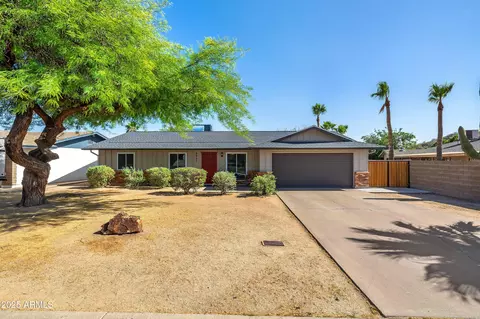 9051 E Grandview Dr, Mesa, AZ 85207