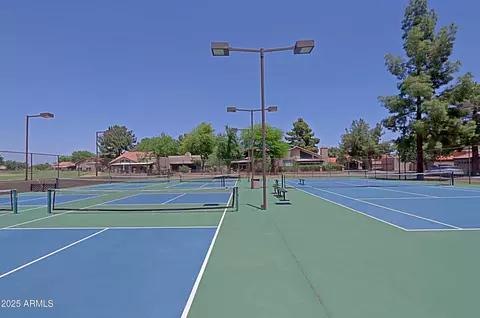 View/Area - 4039 E Paradise Dr, Phoenix, AZ 85028 photo 3 of 3