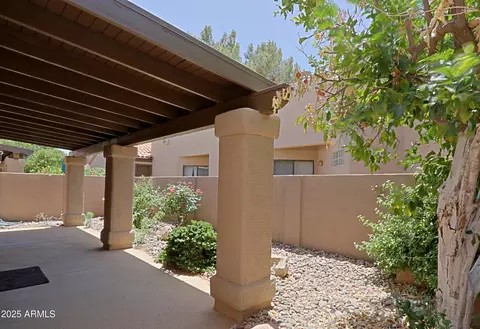 Exterior - 4039 E Paradise Dr, Phoenix, AZ 85028 photo 12 of 14