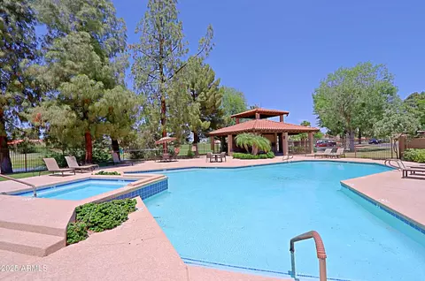 Exterior - 4039 E Paradise Dr, Phoenix, AZ 85028 photo 14 of 14