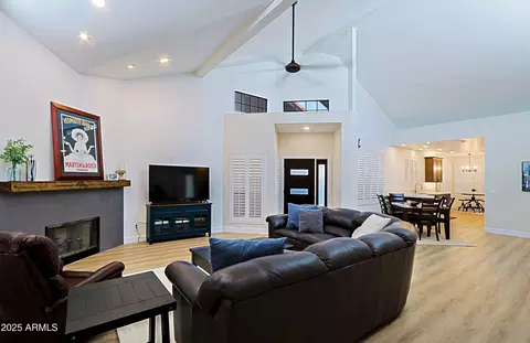 Living - 4039 E Paradise Dr, Phoenix, AZ 85028 photo 3 of 4