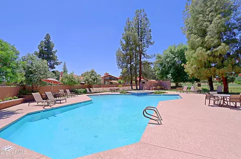 Exterior - 4039 E Paradise Dr, Phoenix, AZ 85028 photo 13 of 14