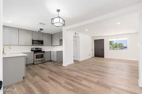 3822 W Flower St, Phoenix, AZ 85019 photo 9