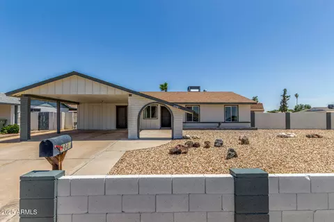 9801 N 56th Dr, Glendale, AZ 85302
