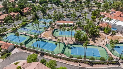View/Area - 2243 E Cortez Dr, Gilbert, AZ 85234 photo 3 of 7