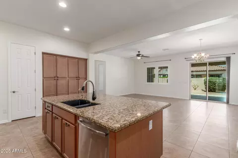 3886 E Ficus Way, Gilbert, AZ 85298 photo 8