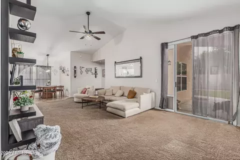 3856 Encinas Ave, Gilbert, AZ 85234 photo 9