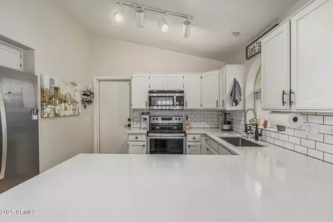 3856 Encinas Ave, Gilbert, AZ 85234 photo 15