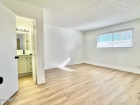 4917 E Holly St, Phoenix, AZ 85008 photo 11