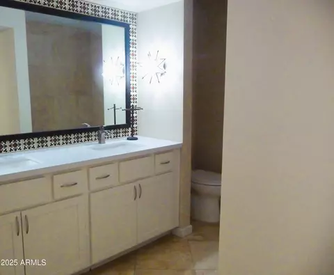 Bath - 2068 E Cairo Dr, Tempe, AZ 85282 photo 1 of 1