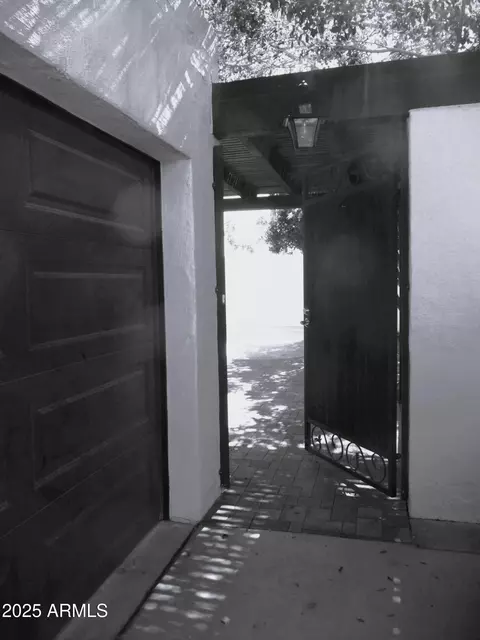 Exterior - 2068 E Cairo Dr, Tempe, AZ 85282 photo 3 of 12