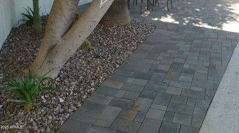 Exterior - 2068 E Cairo Dr, Tempe, AZ 85282 photo 4 of 12