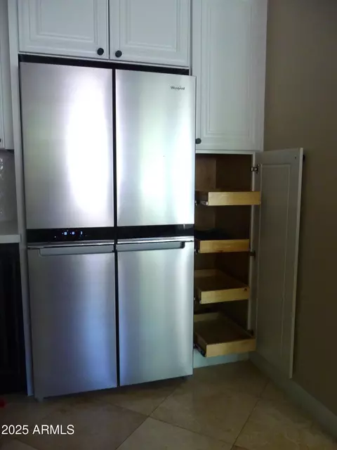 Kitchen - 2068 E Cairo Dr, Tempe, AZ 85282 photo 3 of 5