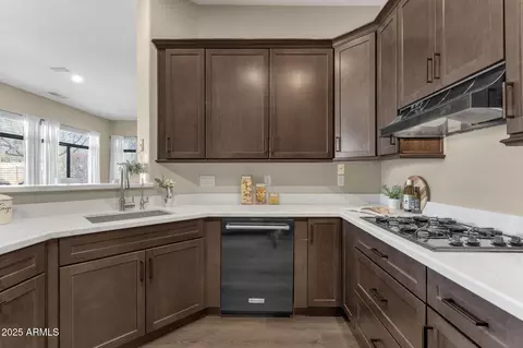 Kitchen - 4338 E Hamblin Dr, Phoenix, AZ 85050 photo 2 of 3