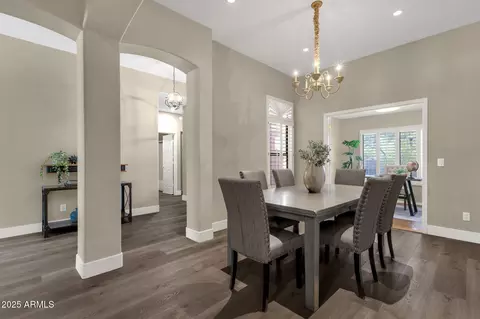 Dining - 4338 E Hamblin Dr, Phoenix, AZ 85050 photo 3 of 3