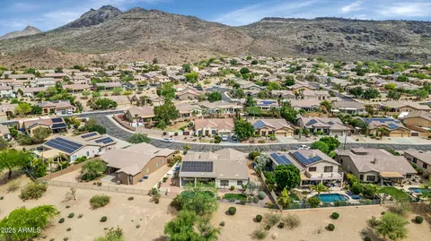 View/Area - 4239 W Reddie Loop, Phoenix, AZ 85083 photo 2 of 7