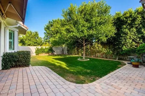 Exterior - 2879 E Austin Dr, Gilbert, AZ 85296 photo 7 of 11