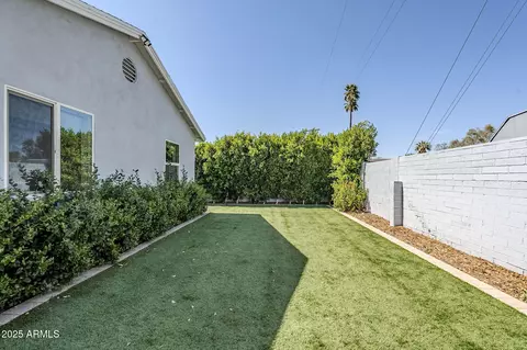 Exterior - 4402 E Montecito Ave, Phoenix, AZ 85018 photo 9 of 11