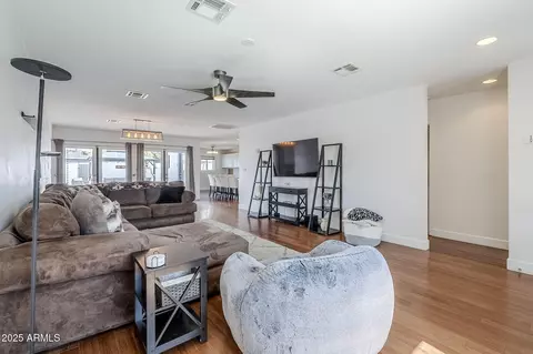 Living - 4402 E Montecito Ave, Phoenix, AZ 85018 photo 1 of 1