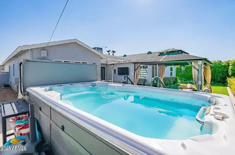 Exterior - 4402 E Montecito Ave, Phoenix, AZ 85018 photo 7 of 11