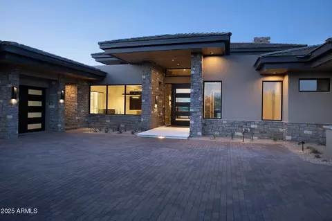 Exterior - 9750 E Troon North Dr, Scottsdale, AZ 85262 photo 2 of 12