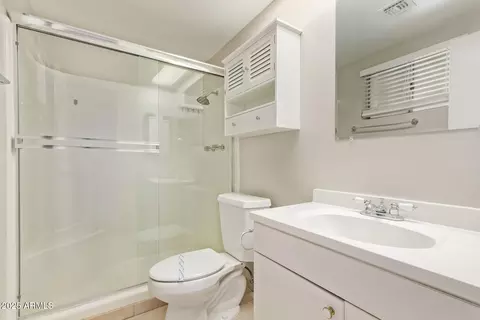 Bath - 18402 N 17th Ave, Phoenix, AZ 85023 photo 1 of 2