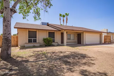 Exterior - 18402 N 17th Ave, Phoenix, AZ 85023 photo 3 of 9