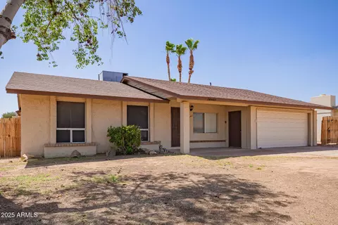 Exterior - 18402 N 17th Ave, Phoenix, AZ 85023 photo 4 of 9