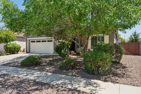 Exterior - 2957 E Melrose St, Gilbert, AZ 85297 photo 2 of 7