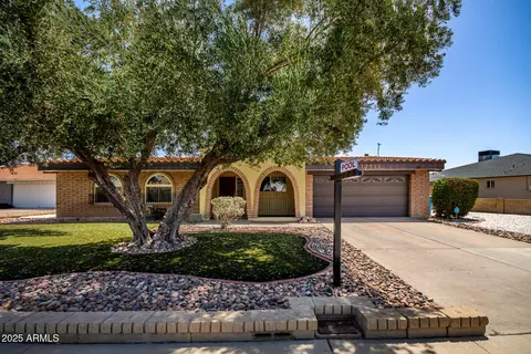 12811 N 44th Dr, Glendale, AZ 85304
