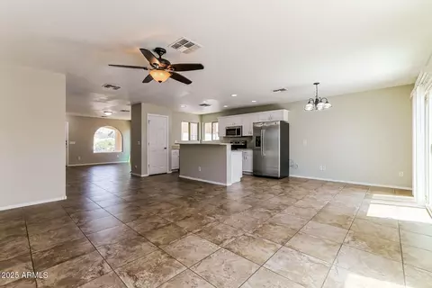 Living - 2129 E Yuma Ave, Apache Junction, AZ 85119 photo 1 of 6