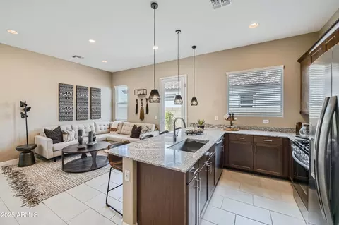 Kitchen - 10064 S Dutchman Dr, Apache Junction, AZ 85120 photo 4 of 6
