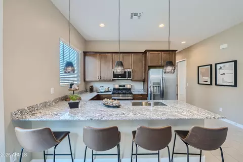 Kitchen - 10064 S Dutchman Dr, Apache Junction, AZ 85120 photo 6 of 6