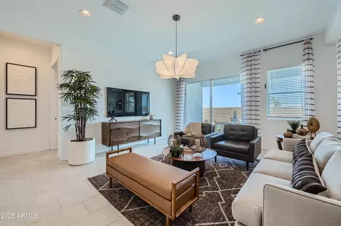 Living - 10064 S Dutchman Dr, Apache Junction, AZ 85120 photo 1 of 2