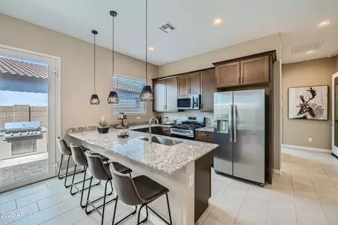 Kitchen - 10064 S Dutchman Dr, Apache Junction, AZ 85120 photo 5 of 6