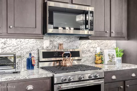 Kitchen - 6929 E Quill St, Mesa, AZ 85207 photo 5 of 7
