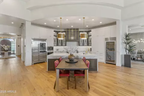Kitchen - 2 Biltmore Est #313, Phoenix, AZ 85016 photo 1 of 4