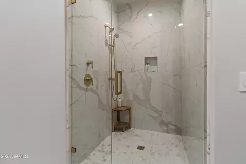 Bath - 2 Biltmore Est #313, Phoenix, AZ 85016 photo 10 of 15