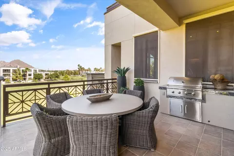 Exterior - 2 Biltmore Est #313, Phoenix, AZ 85016 photo 1 of 6
