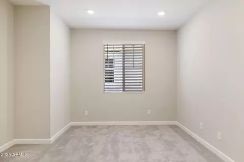 5859 E Covey Ln, Phoenix, AZ 85054 photo 14