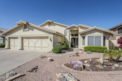 Exterior - 2629 E Verbena Dr, Phoenix, AZ 85048 photo 2 of 14