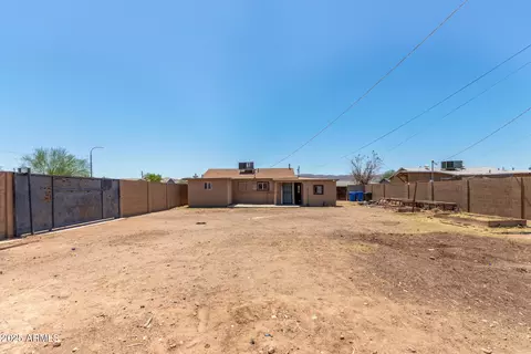 Exterior - 2562 E Wier Ave, Phoenix, AZ 85040 photo 2 of 3