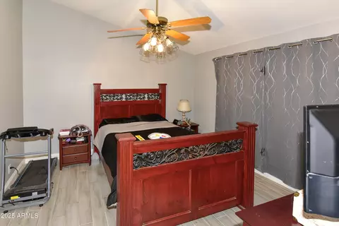 Bedroom - 7916 E Naranja Ave, Mesa, AZ 85209 photo 3 of 6