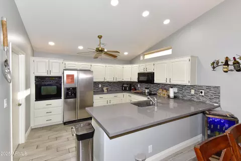 Kitchen - 7916 E Naranja Ave, Mesa, AZ 85209 photo 1 of 4