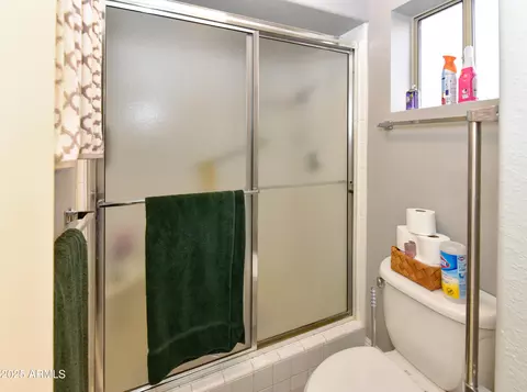 Bath - 7916 E Naranja Ave, Mesa, AZ 85209 photo 1 of 4