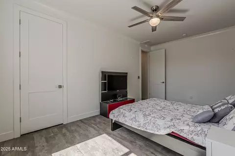 Bedroom - 3834 E Clarendon Ave, Phoenix, AZ 85018 photo 6 of 6