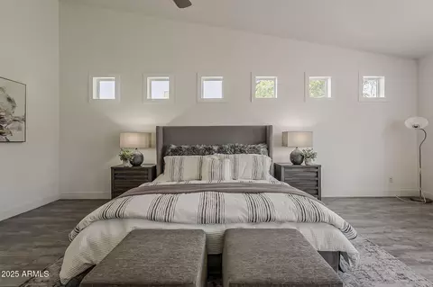 Bedroom - 3834 E Clarendon Ave, Phoenix, AZ 85018 photo 2 of 6