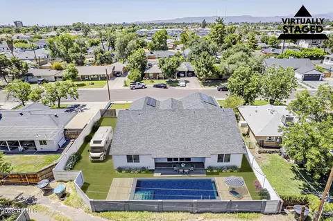View/Area - 3834 E Clarendon Ave, Phoenix, AZ 85018 photo 6 of 7