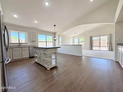 Kitchen - 1679 E Oakland St, Gilbert, AZ 85295 photo 2 of 4